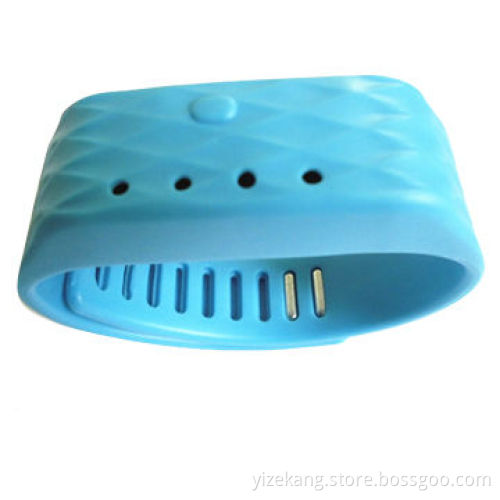 2014 Wristband Bluetooth Pedometer with Waterproof